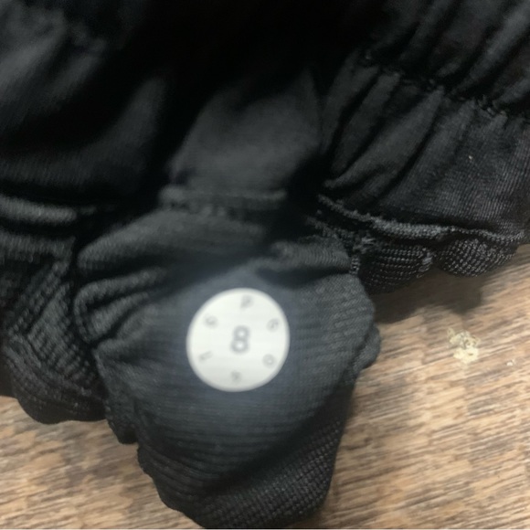 Lululemon Hotty Hot Short Mini Park Lace Multi Black and Blue Size 8 - Picture 7 of 10